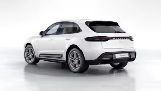 2026 Porsche Macan - Image 17 of 31