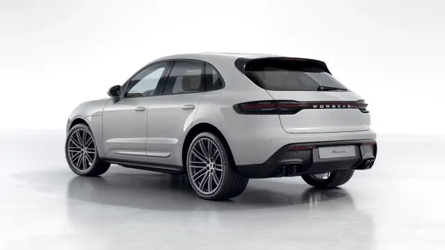 2026 Porsche Macan - Image 22 of 31