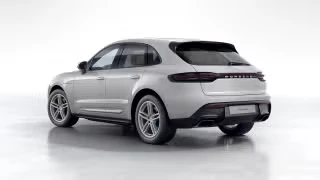 2026 Porsche Macan - Image 17 of 31