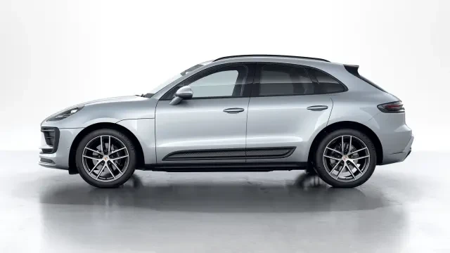 2026 Porsche Macan - Image 14 of 31