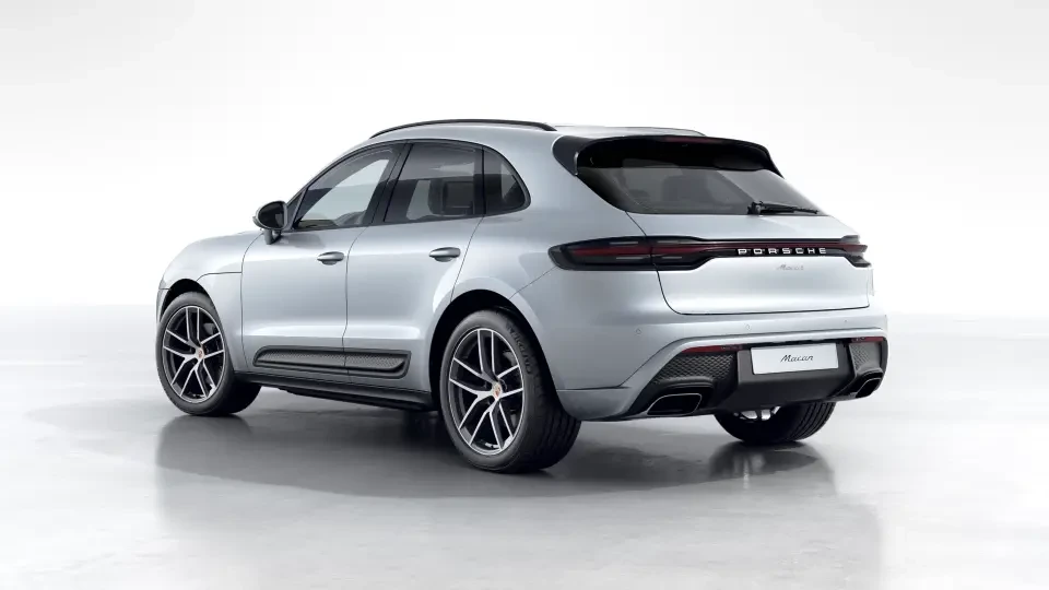 2026 Porsche Macan - Image 23 of 31
