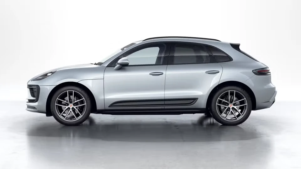 2026 Porsche Macan - Image 11 of 31