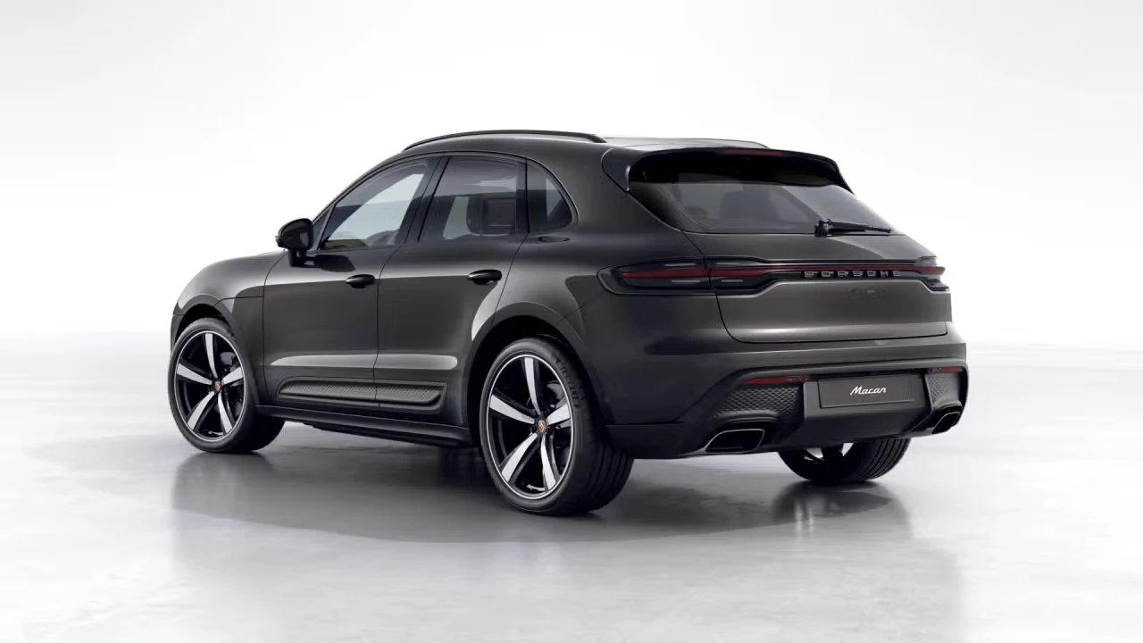 2026 Porsche Macan - Image 20 of 31