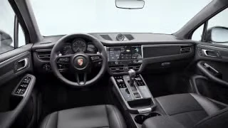 2026 Porsche Macan - Image 25 of 31