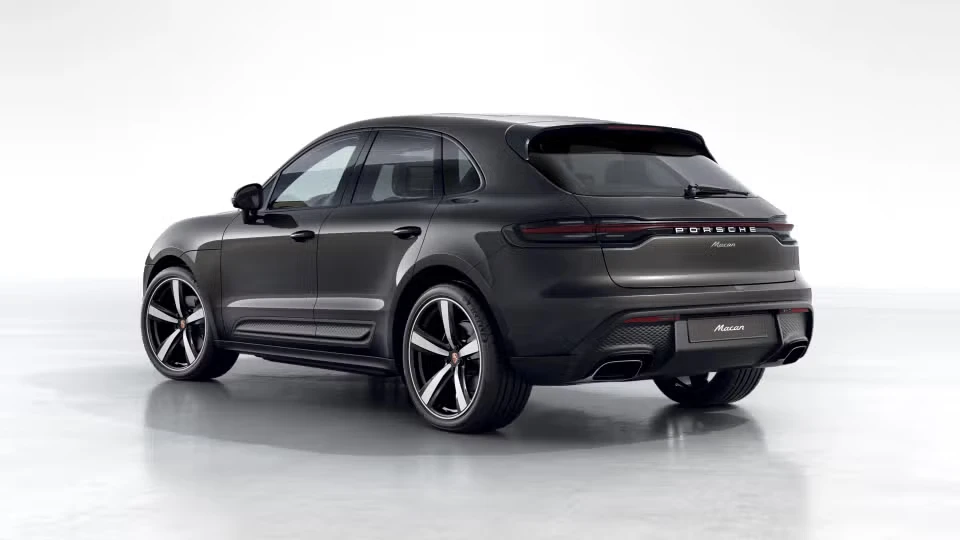 2026 Porsche Macan - Image 19 of 31