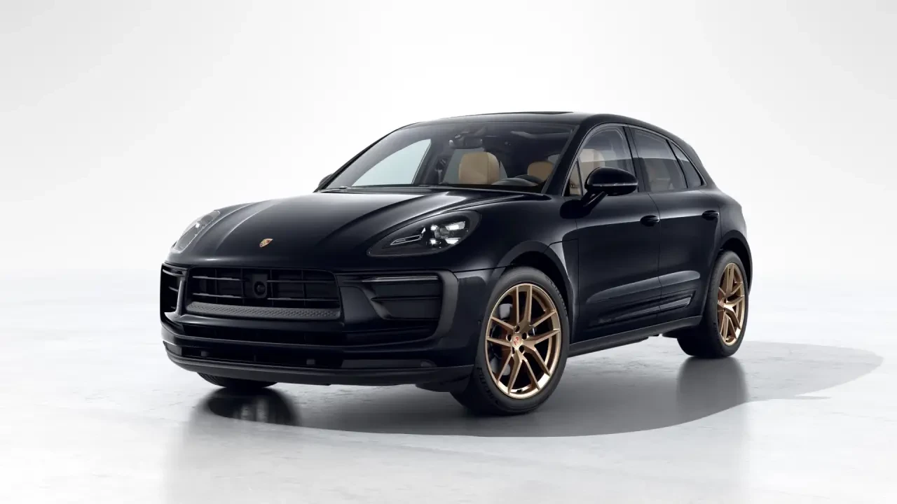 2026 Porsche Macan - Image 8 of 31