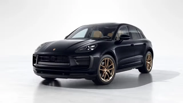 2026 Porsche Macan - Image 2 of 31