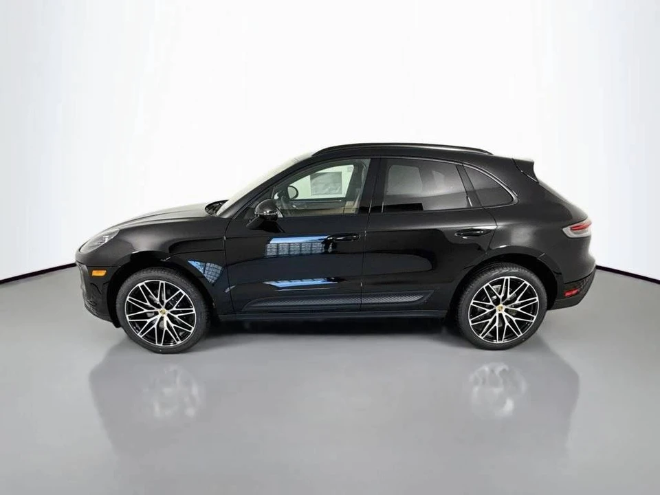 2026 Porsche Macan Electric - Image 2 of 5