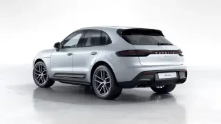 2026 Porsche Macan - Image 21 of 31