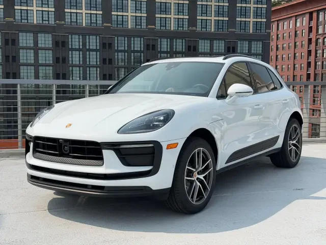 2026 Porsche Macan Electric - Image 6 of 31