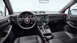 2026 Porsche Macan - Image 25 of 31
