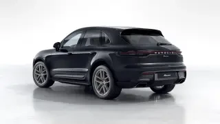 2026 Porsche Macan - Image 21 of 31