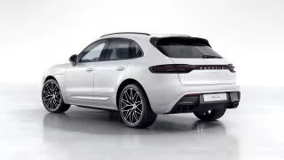 2026 Porsche Macan - Image 17 of 31