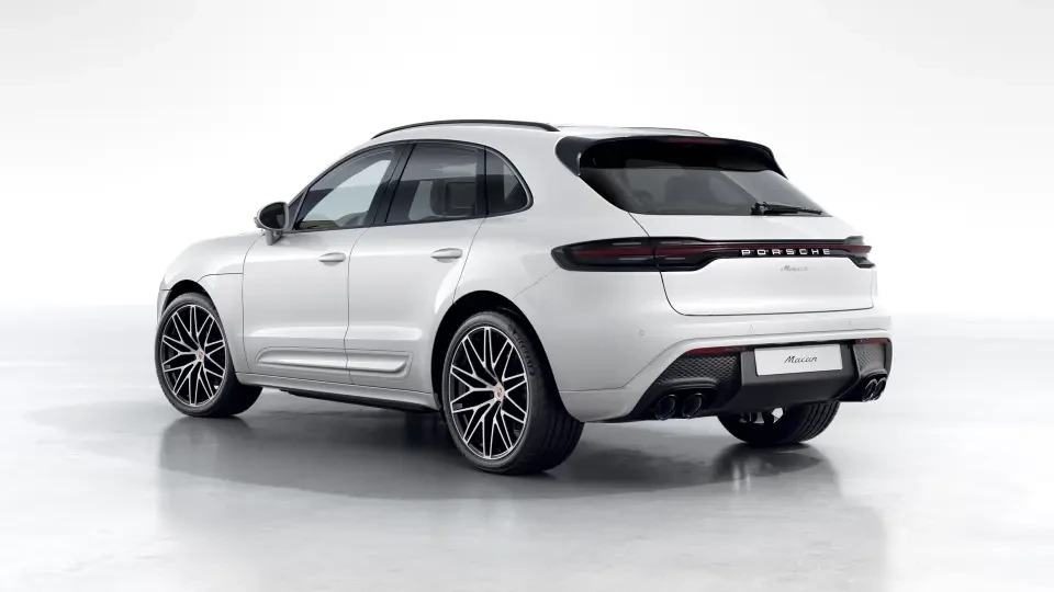 2026 Porsche Macan - Image 23 of 31