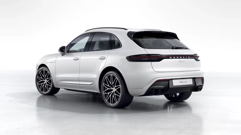 2026 Porsche Macan - Image 19 of 31