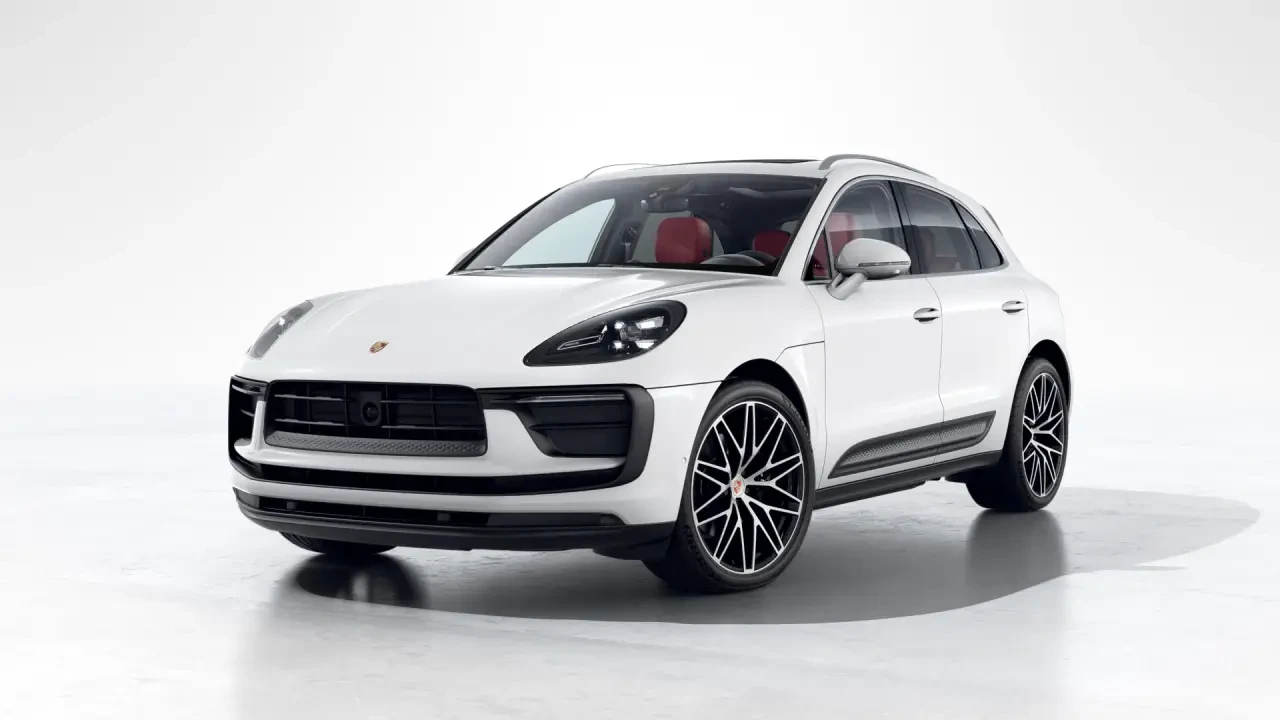 2026 Porsche Macan - Image 8 of 31
