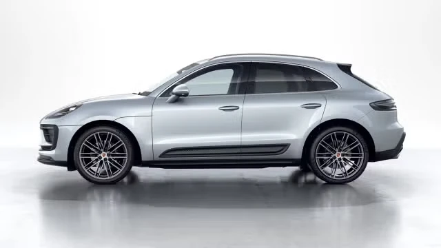 2026 Porsche Macan - Image 10 of 30
