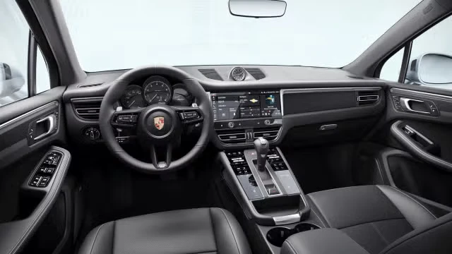2026 Porsche Macan - Image 26 of 30