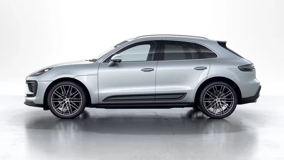 2026 Porsche Macan - Image 11 of 30