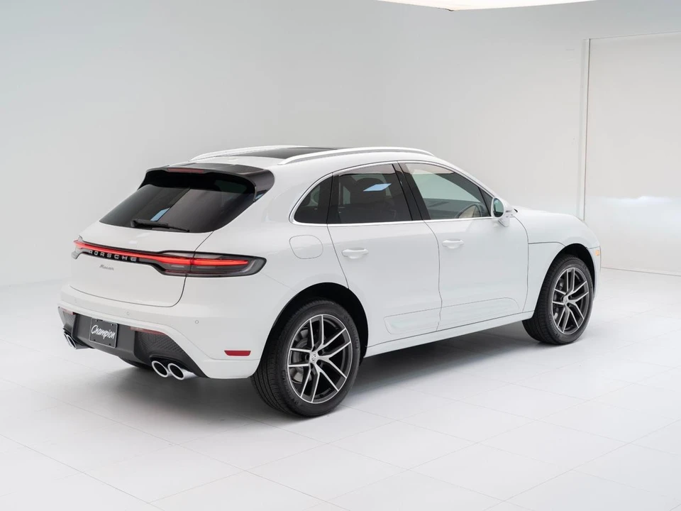 2026 Porsche Macan Electric - Image 9 of 28