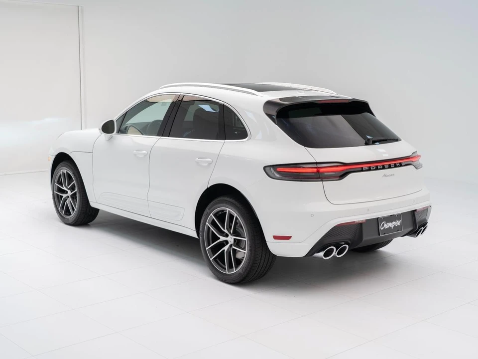 2026 Porsche Macan Electric - Image 3 of 28