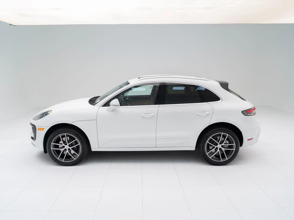 2026 Porsche Macan Electric - Image 2 of 28