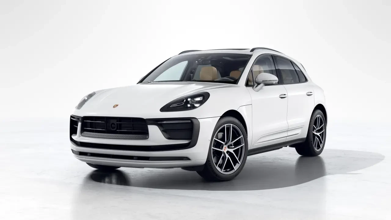 2026 Porsche Macan - Image 8 of 30