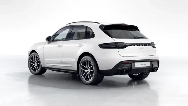 2026 Porsche Macan - Image 22 of 30