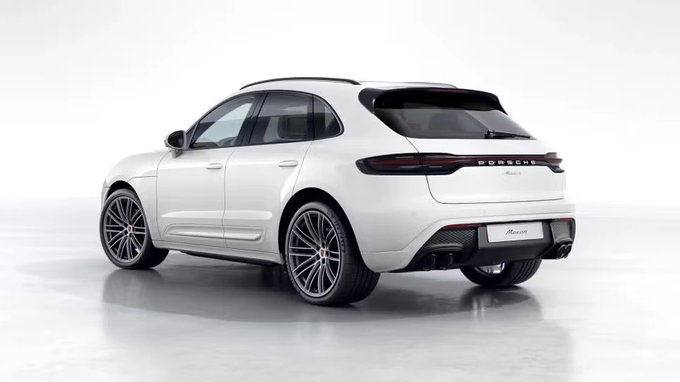 2026 Porsche Macan - Image 19 of 30