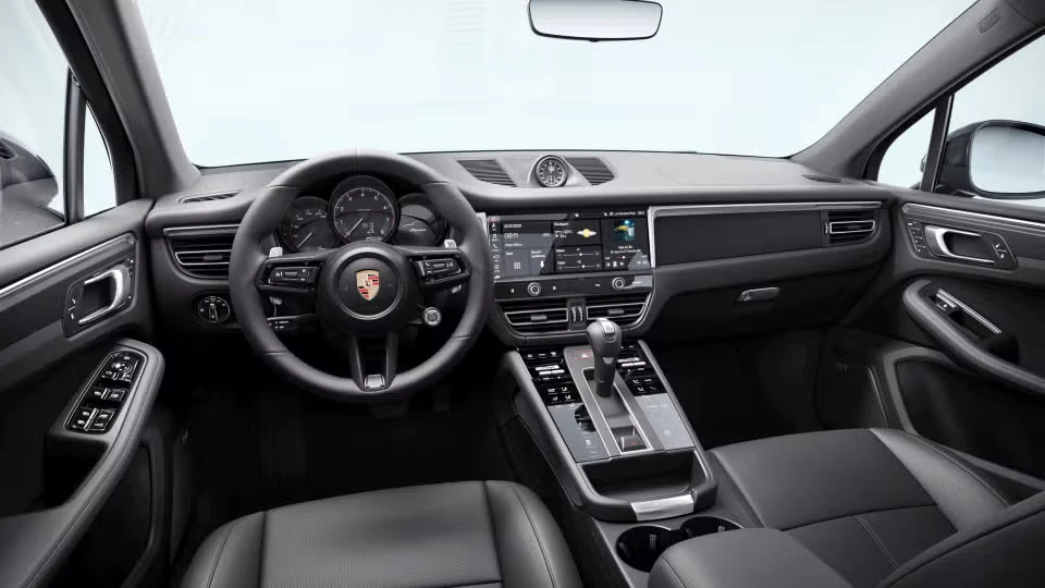 2026 Porsche Macan - Image 27 of 30
