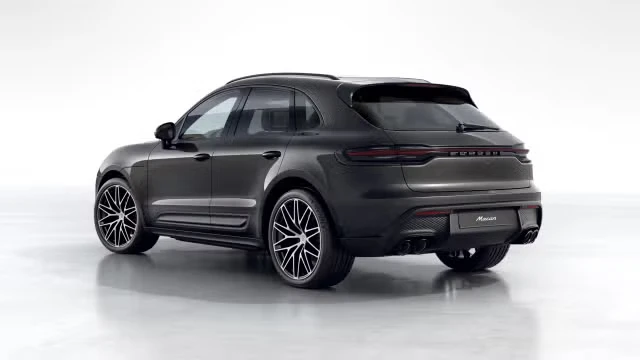 2026 Porsche Macan - Image 18 of 30