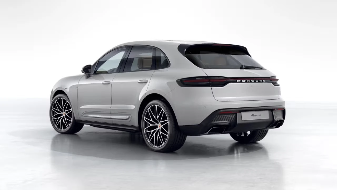2026 Porsche Macan - Image 20 of 30