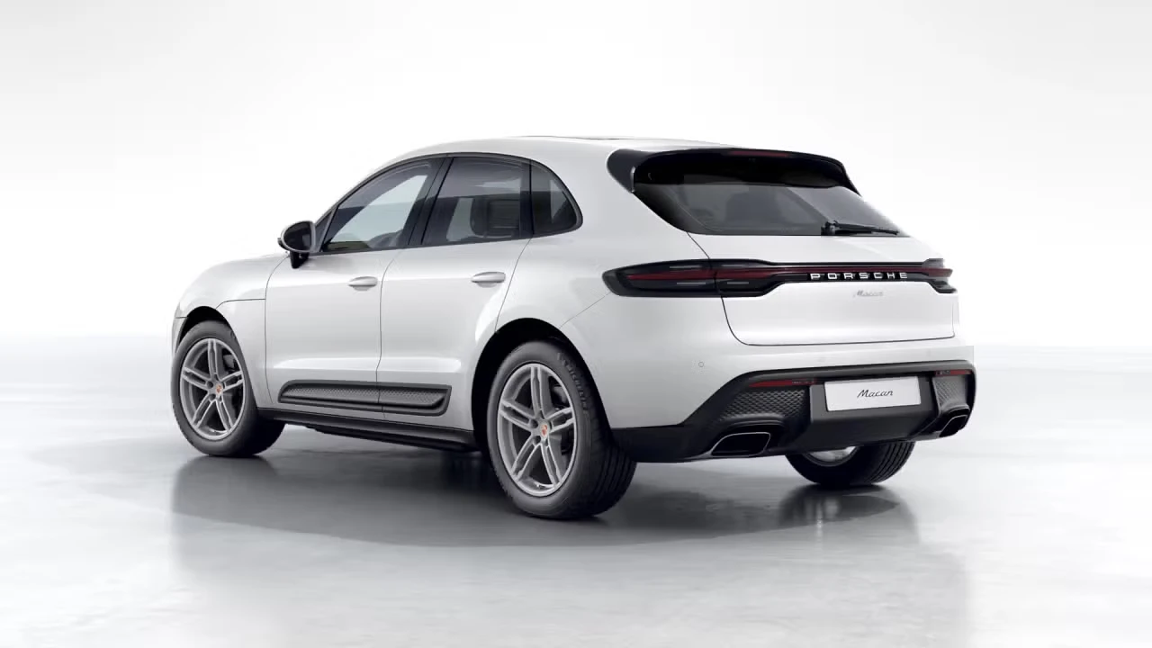 2026 Porsche Macan - Image 20 of 30