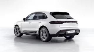 2026 Porsche Macan - Image 17 of 30