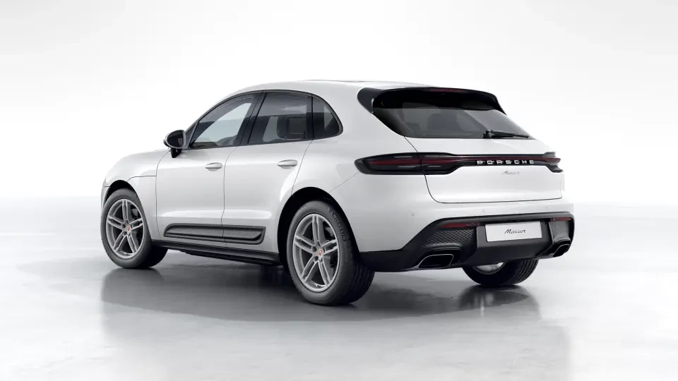 2026 Porsche Macan - Image 23 of 30