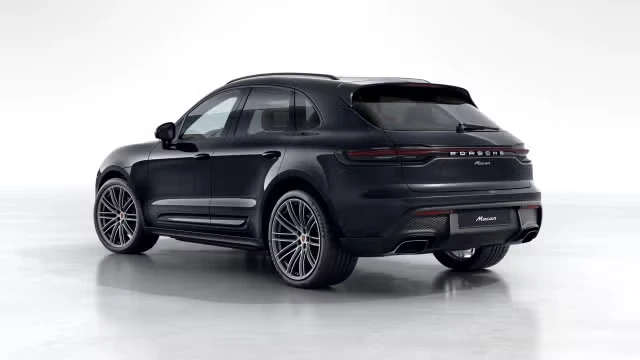2026 Porsche Macan - Image 18 of 30