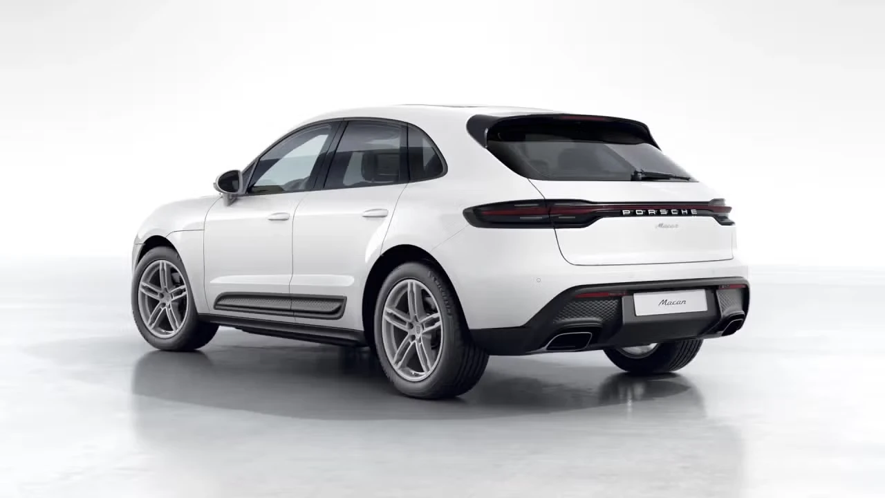 2026 Porsche Macan - Image 12 of 31