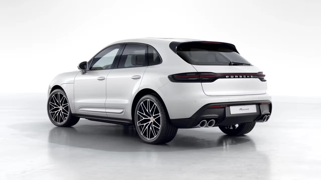 2026 Porsche Macan - Image 20 of 30