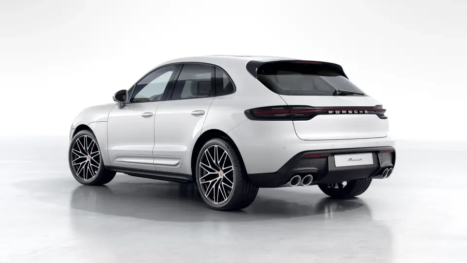 2026 Porsche Macan - Image 23 of 30