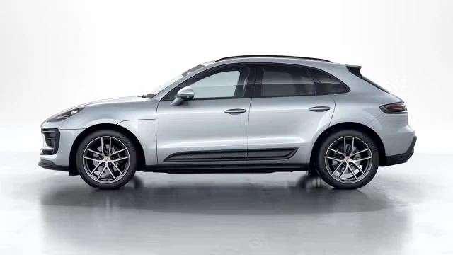 2026 Porsche Macan - Image 10 of 30