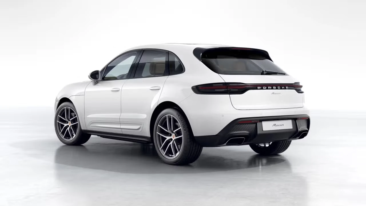 2026 Porsche Macan - Image 20 of 30
