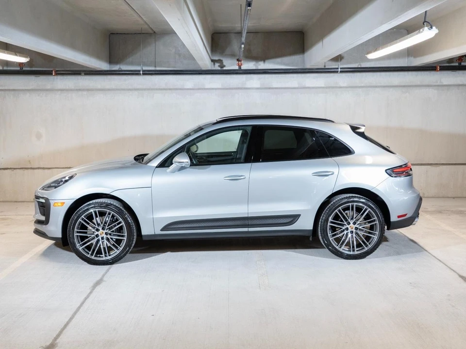 2026 Porsche Macan - Image 3 of 28