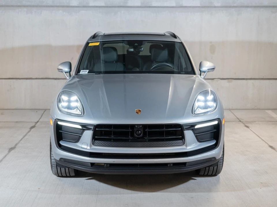 2026 Porsche Macan - Image 7 of 28