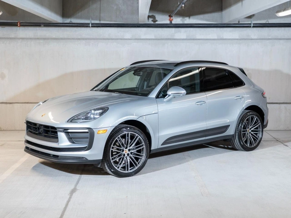 2026 Porsche Macan - Image 2 of 28