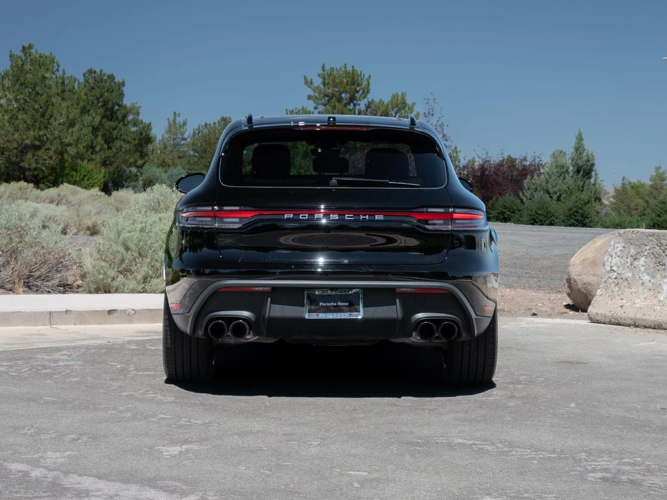 2026 Porsche Macan Electric - Image 6 of 31