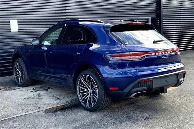 2026 Porsche Macan - Image 3 of 5