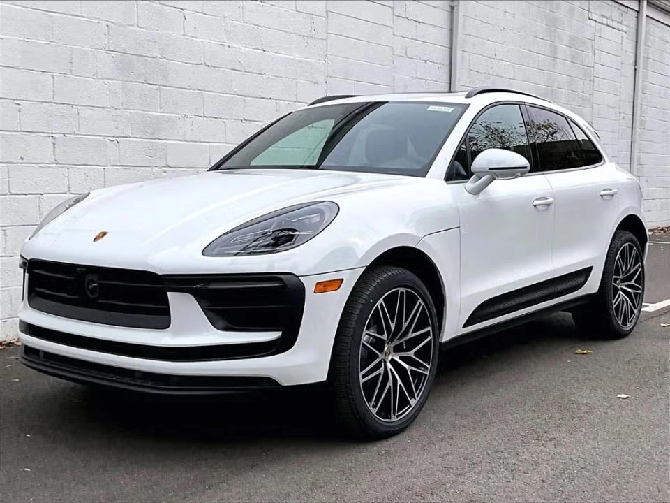 2026 Porsche Macan Electric - Image 3 of 31