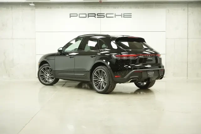 2026 Porsche Macan - Image 22 of 31