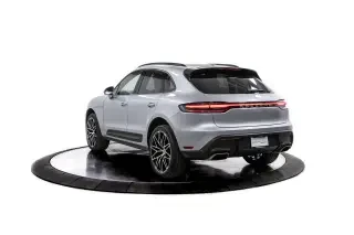 2026 Porsche Macan - Image 21 of 31
