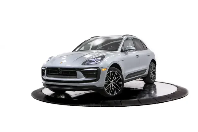 2026 Porsche Macan - Image 6 of 31